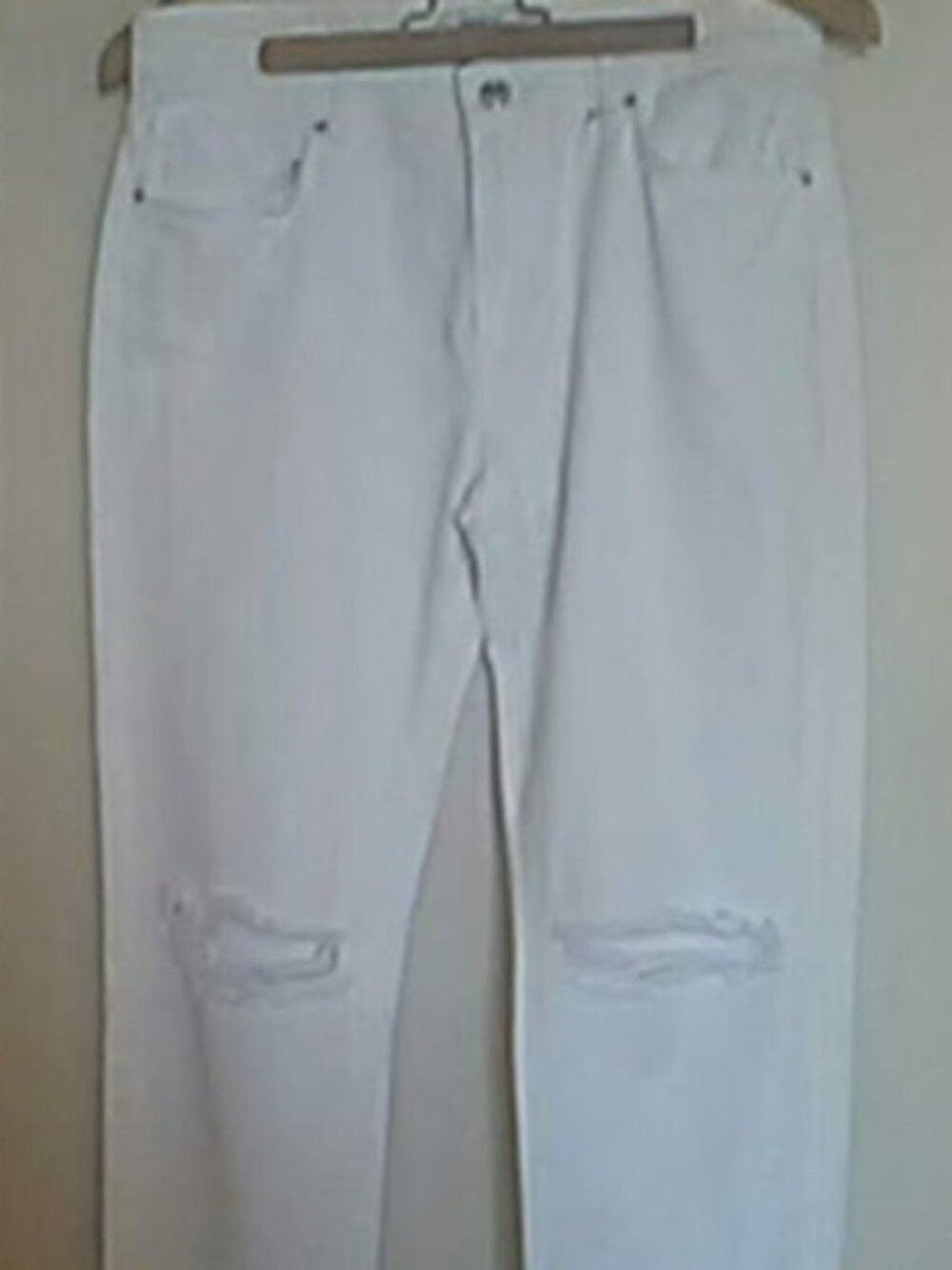 Forever 21 White Jeans Rip Knees Details Silver-Tone Hardware Women Size 28 NWT